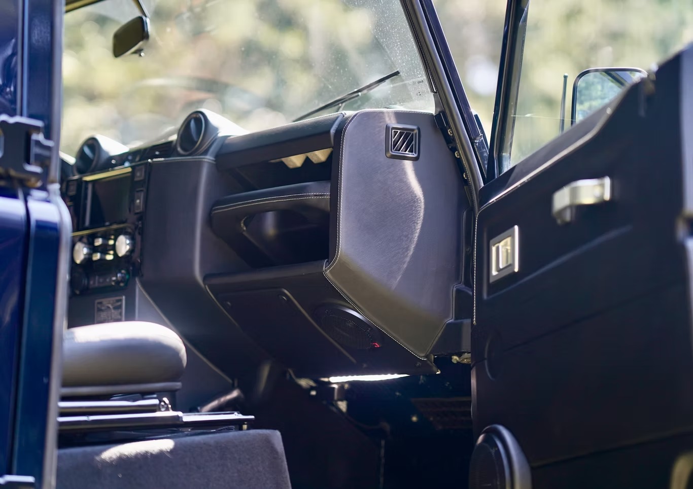2023-osprey-custom-4x4-for-sale-01 (27)