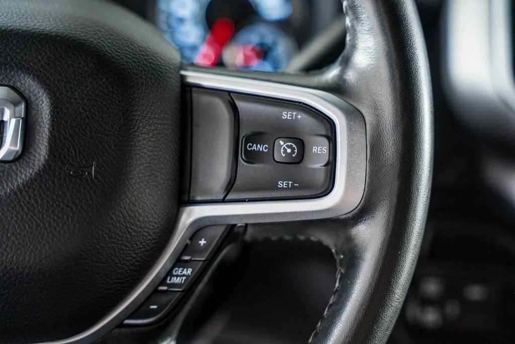 2023-ram-3500-big-horn (17)
