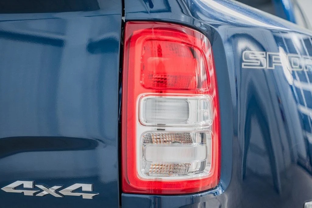 2023-ram-3500-big-horn (26)