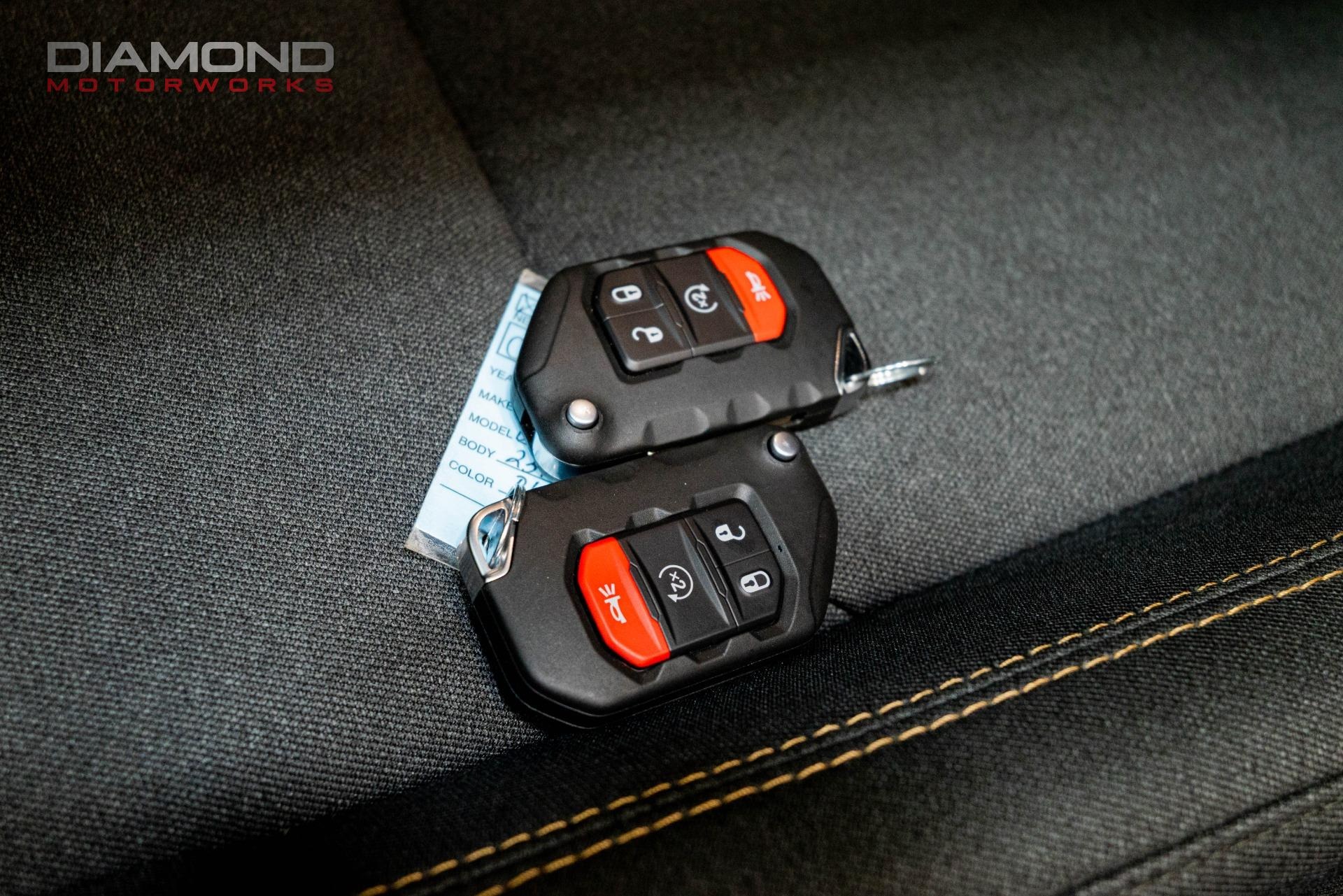 2024-jeep-wrangler-sahara-4x4 (11)