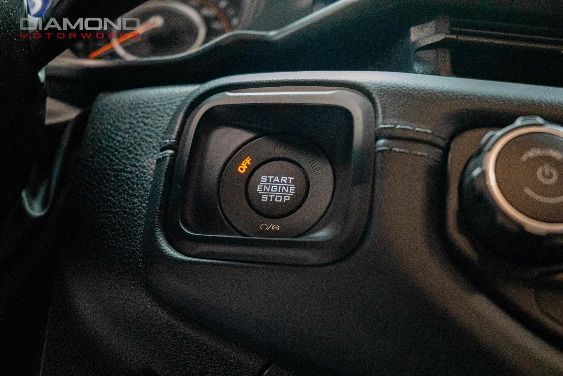 2024-jeep-wrangler-sahara-4x4 (12)