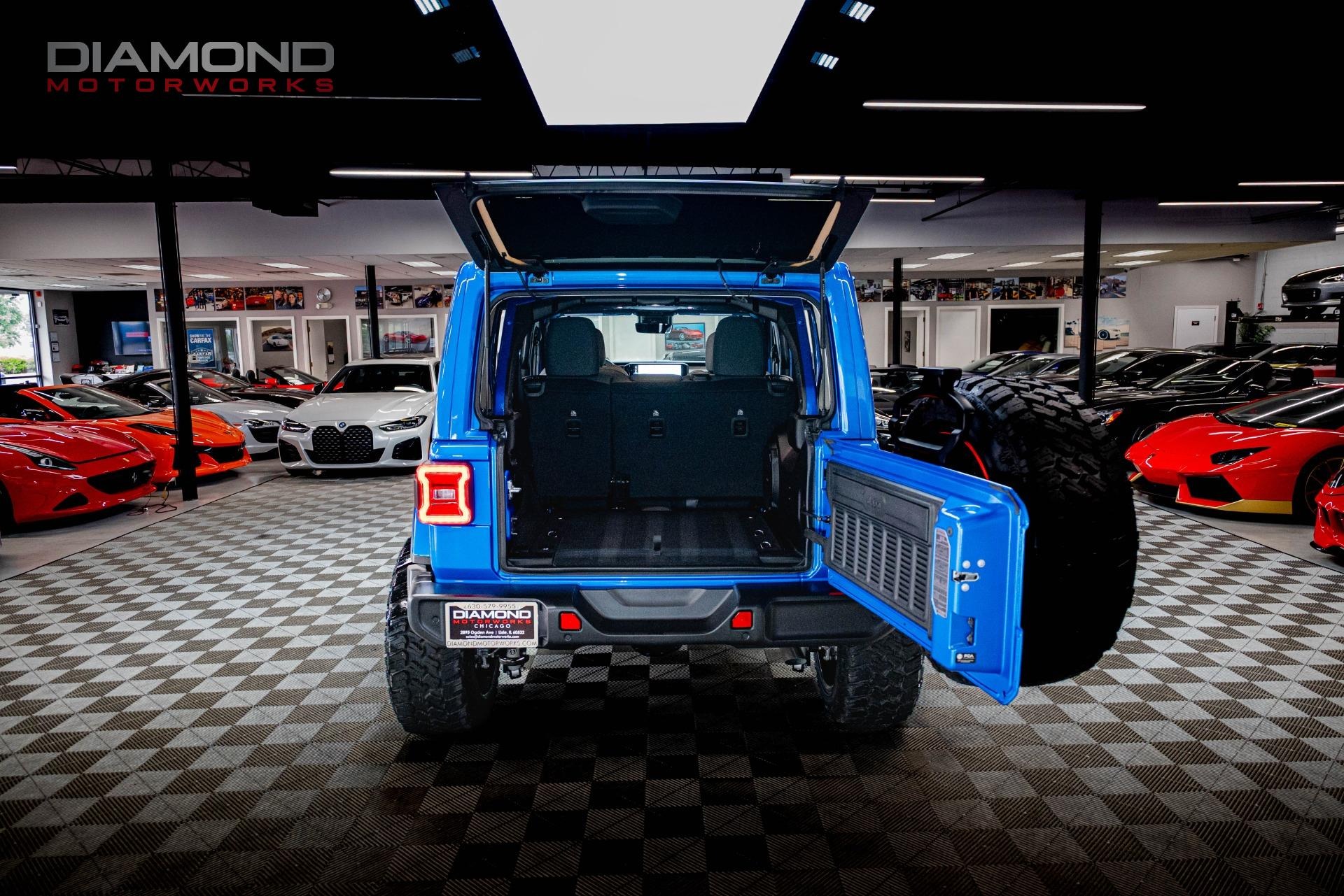 2024-jeep-wrangler-sahara-4x4 (14)