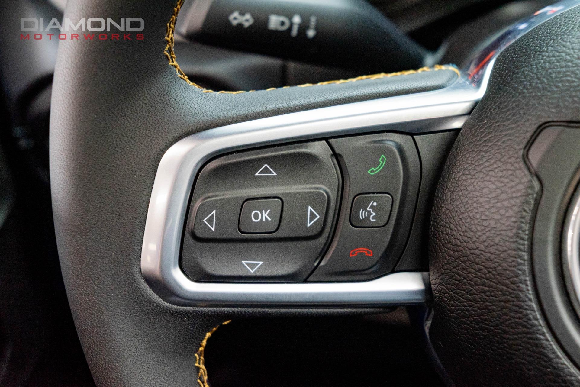 2024-jeep-wrangler-sahara-4x4 (43)