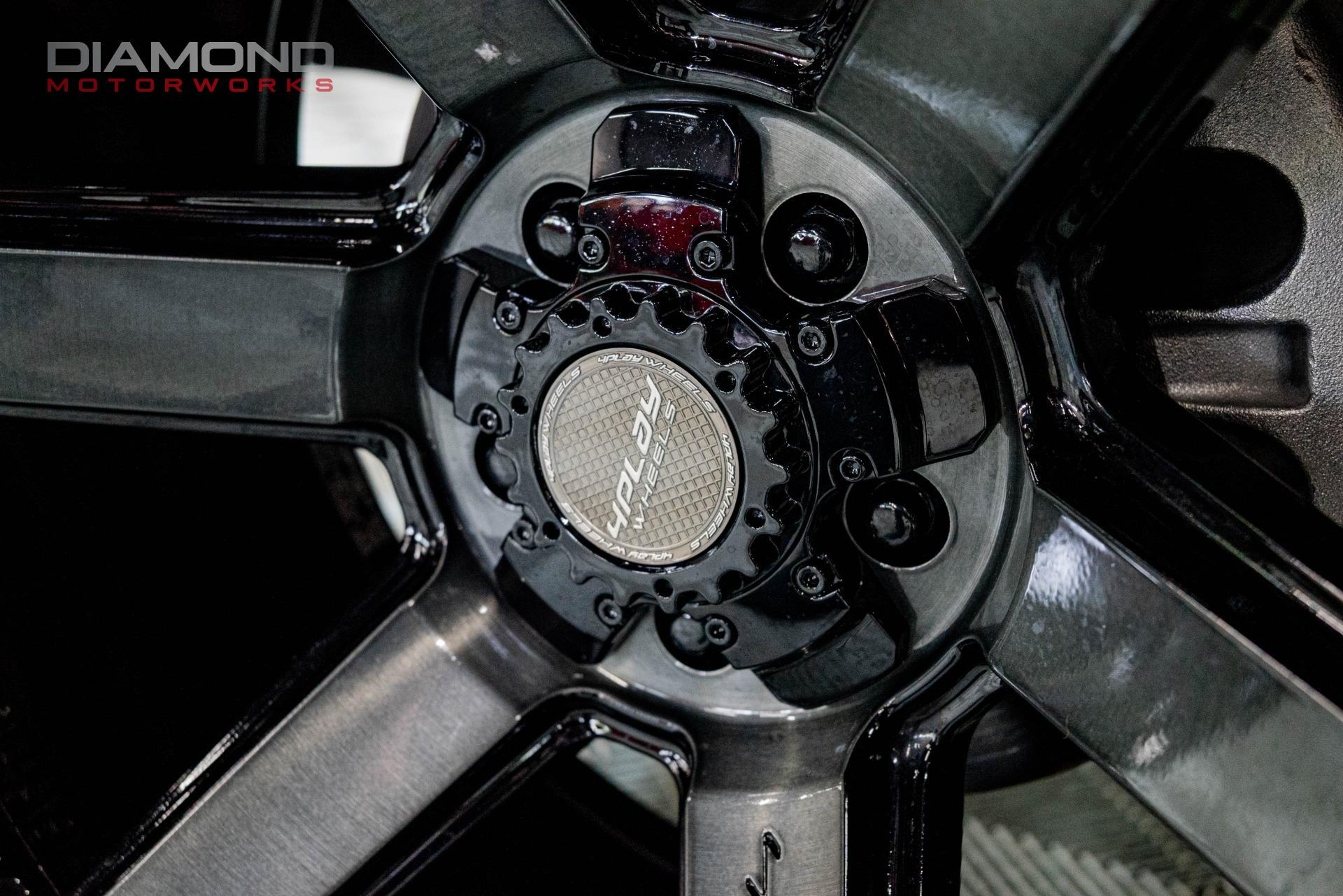 2024-jeep-wrangler-sahara-4x4 (90)