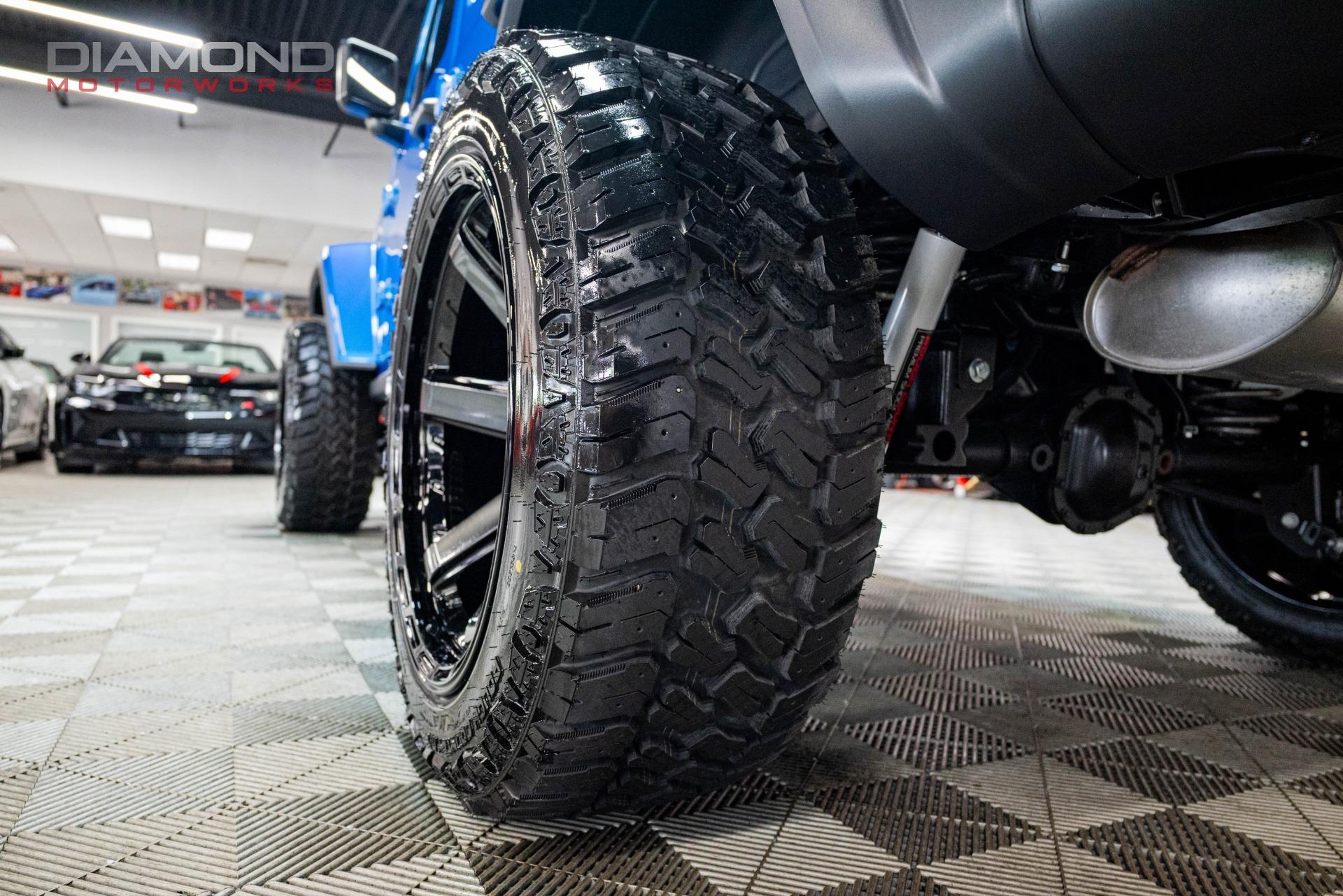 2024-jeep-wrangler-sahara-4x4 (94)