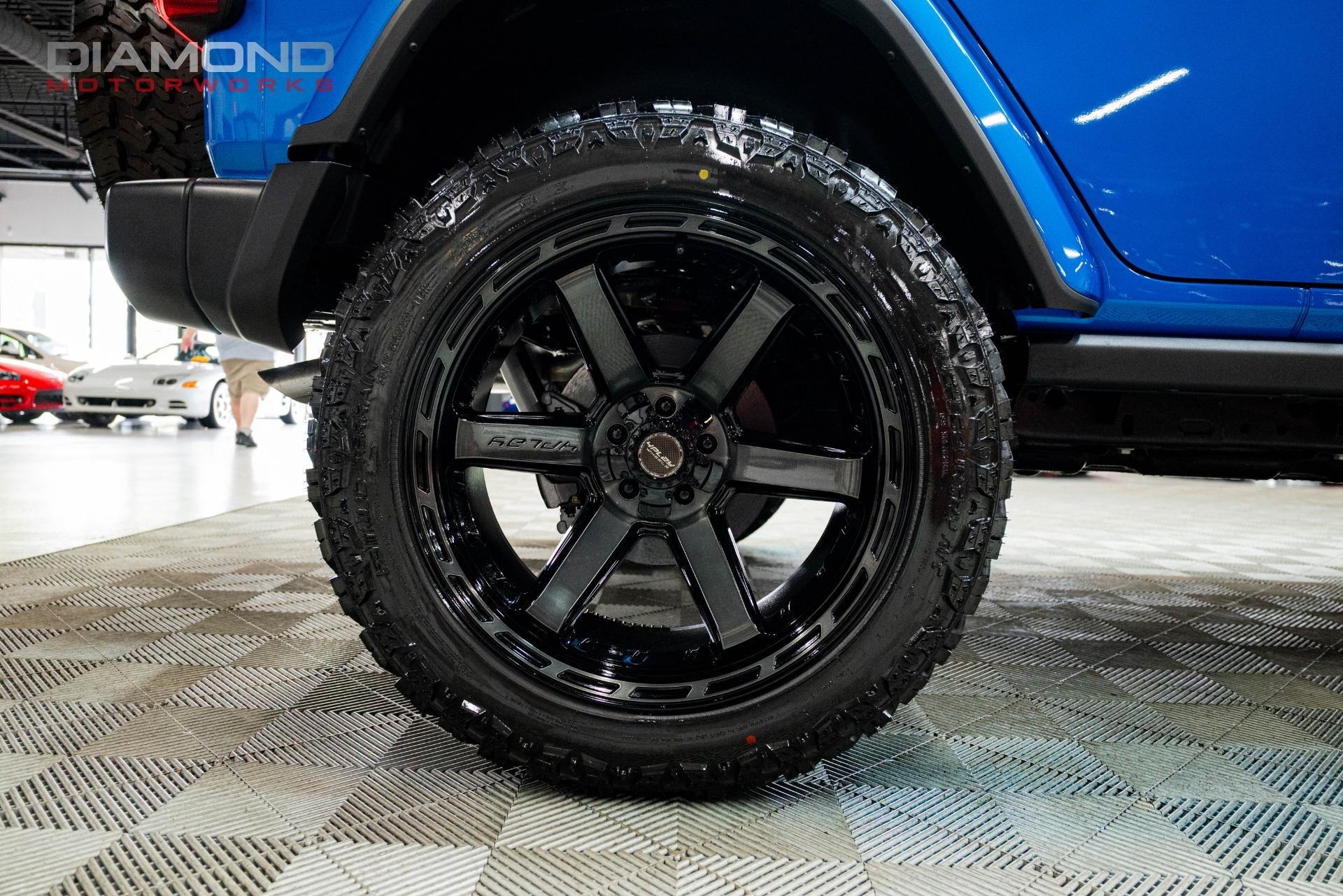 2024-jeep-wrangler-sahara-4x4 (95)
