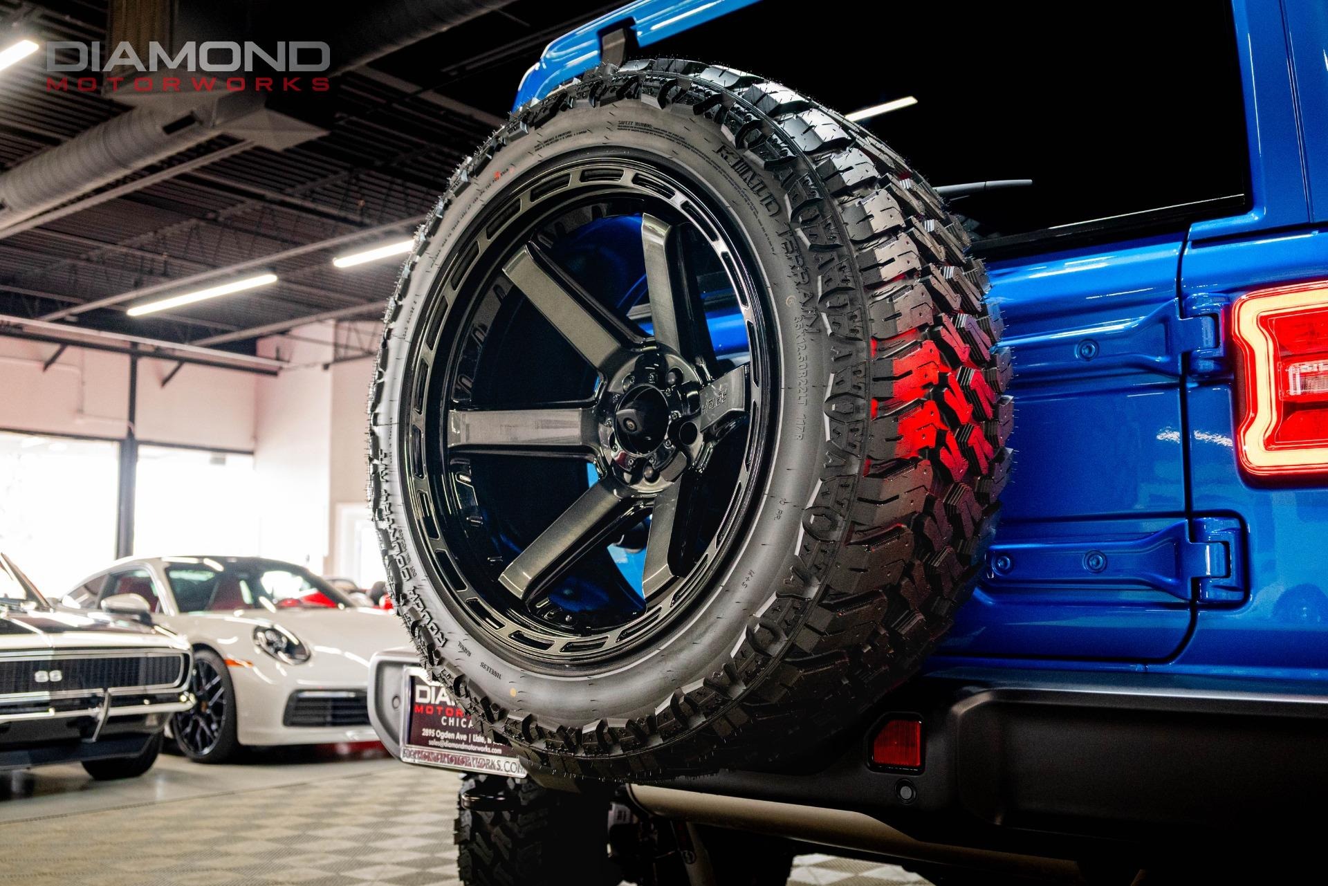 2024-jeep-wrangler-sahara-4x4 (98)