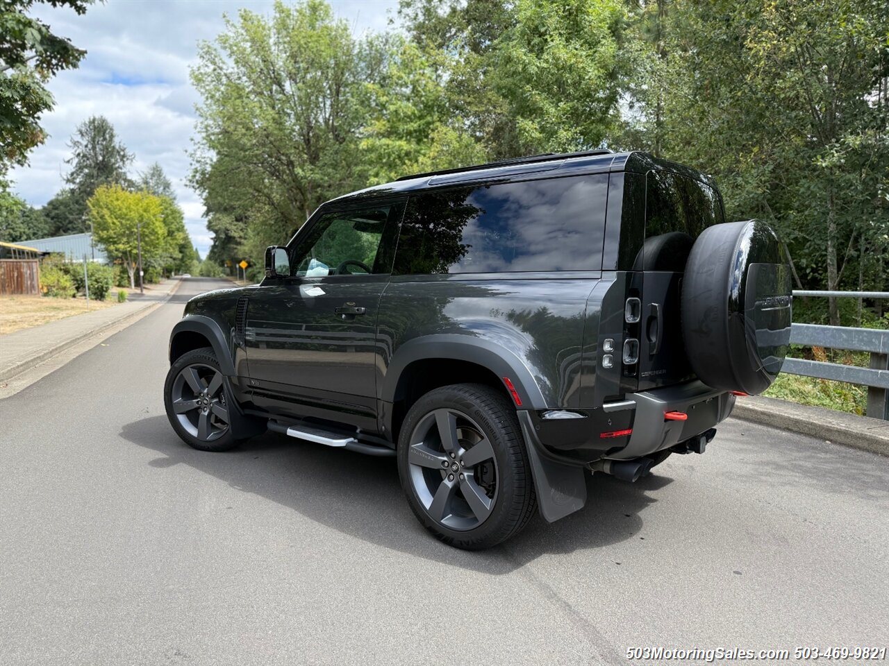 2024-land-rover-defender-v8-for-sale-01