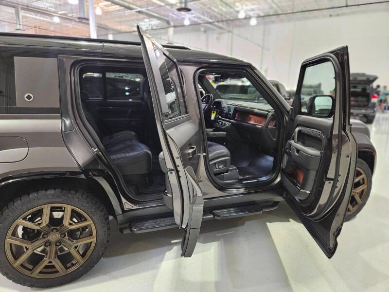 2025 Land Rover Defender 110 P635 OCTA (100)