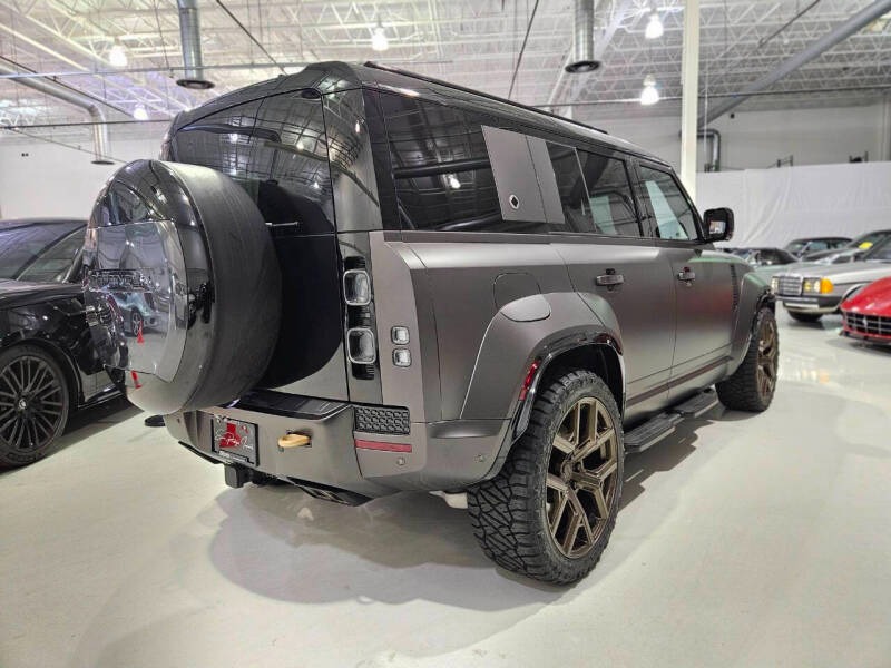 2025 Land Rover Defender 110 P635 OCTA (128)
