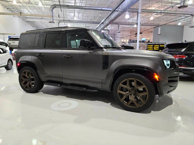 2025 Land Rover Defender 110 P635 OCTA (145)