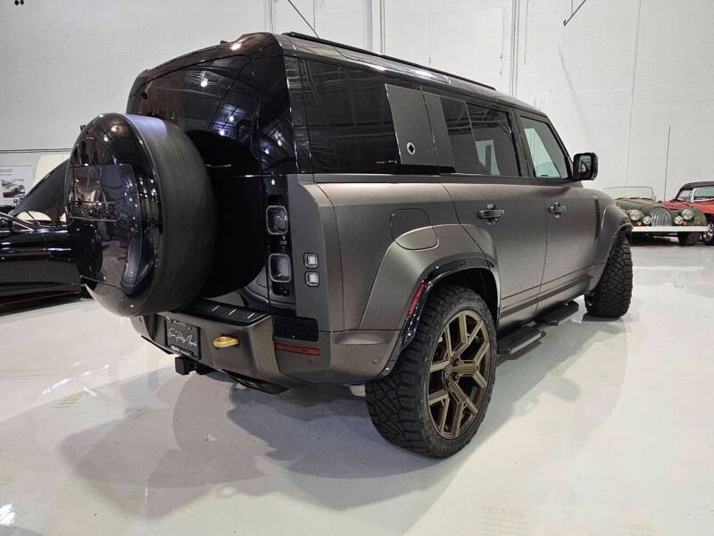 2025 Land Rover Defender 110 P635 OCTA (151)