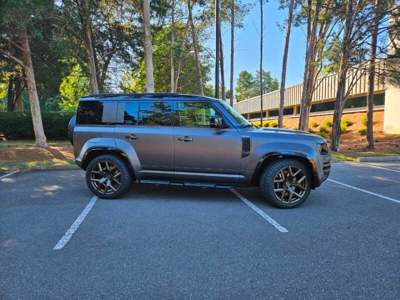 2025 Land Rover Defender 110 P635 OCTA (165)