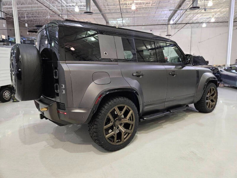2025 Land Rover Defender 110 P635 OCTA (43)