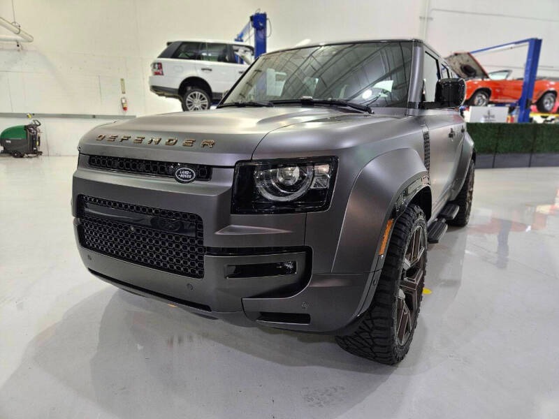 2025 Land Rover Defender 110 P635 OCTA (56)