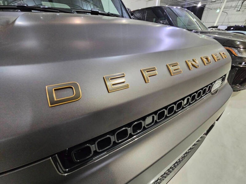 2025 Land Rover Defender 110 P635 OCTA (63)