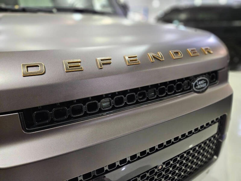 2025 Land Rover Defender 110 P635 OCTA (81)