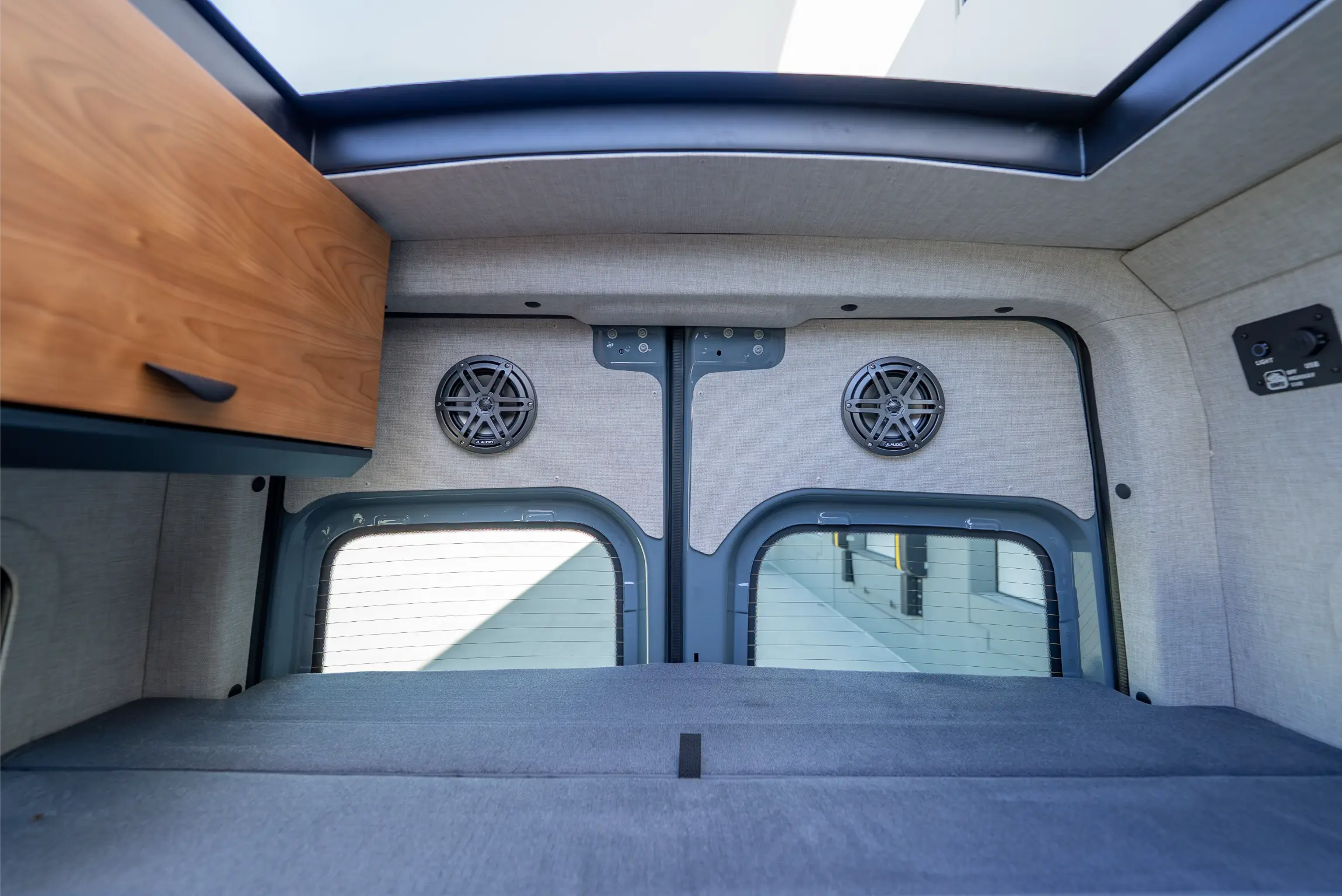 2025-mercedes-benz-sprinter-144-davey-jackson-off-highway-van-32