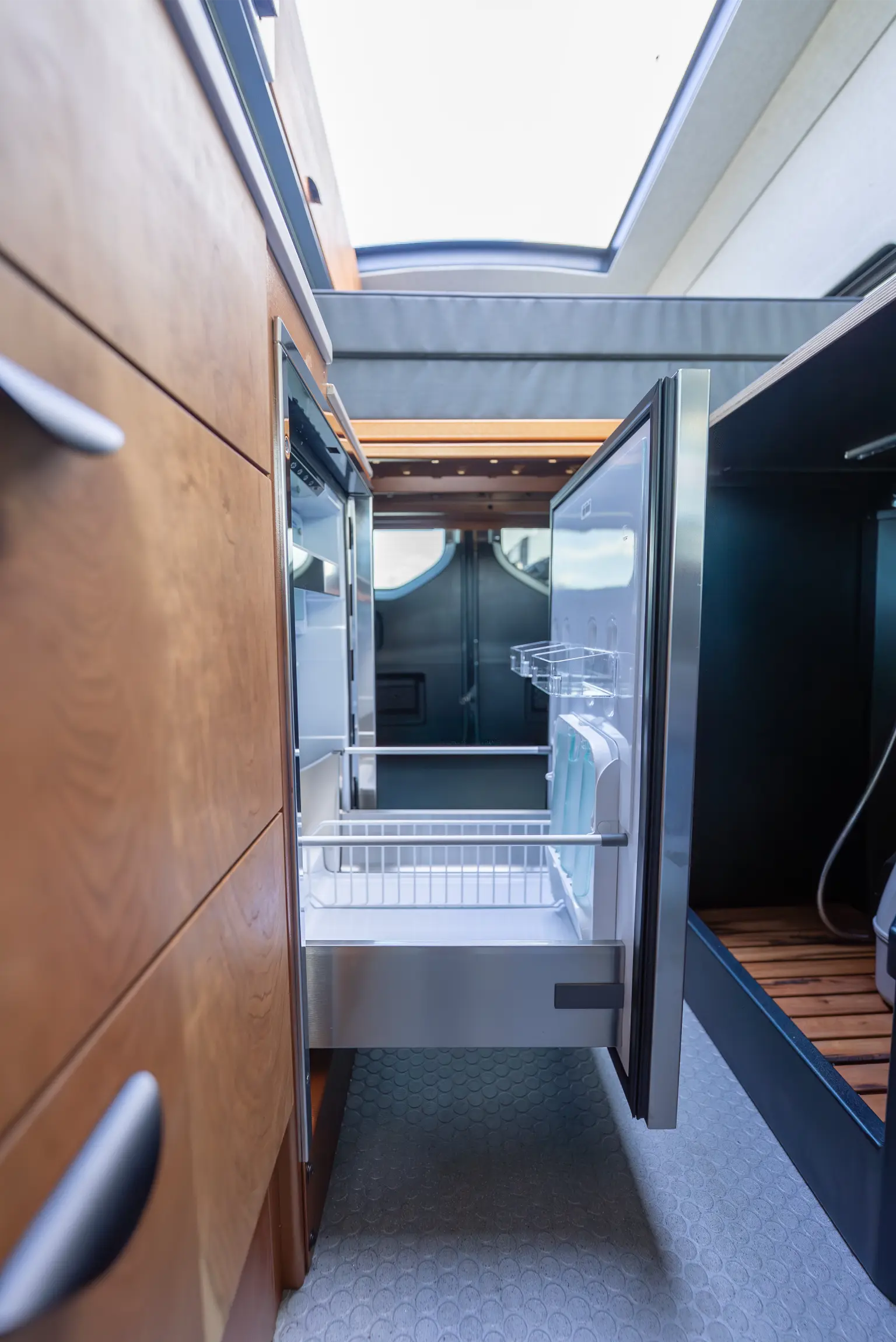 2025-mercedes-benz-sprinter-144-davey-jackson-off-highway-van-37