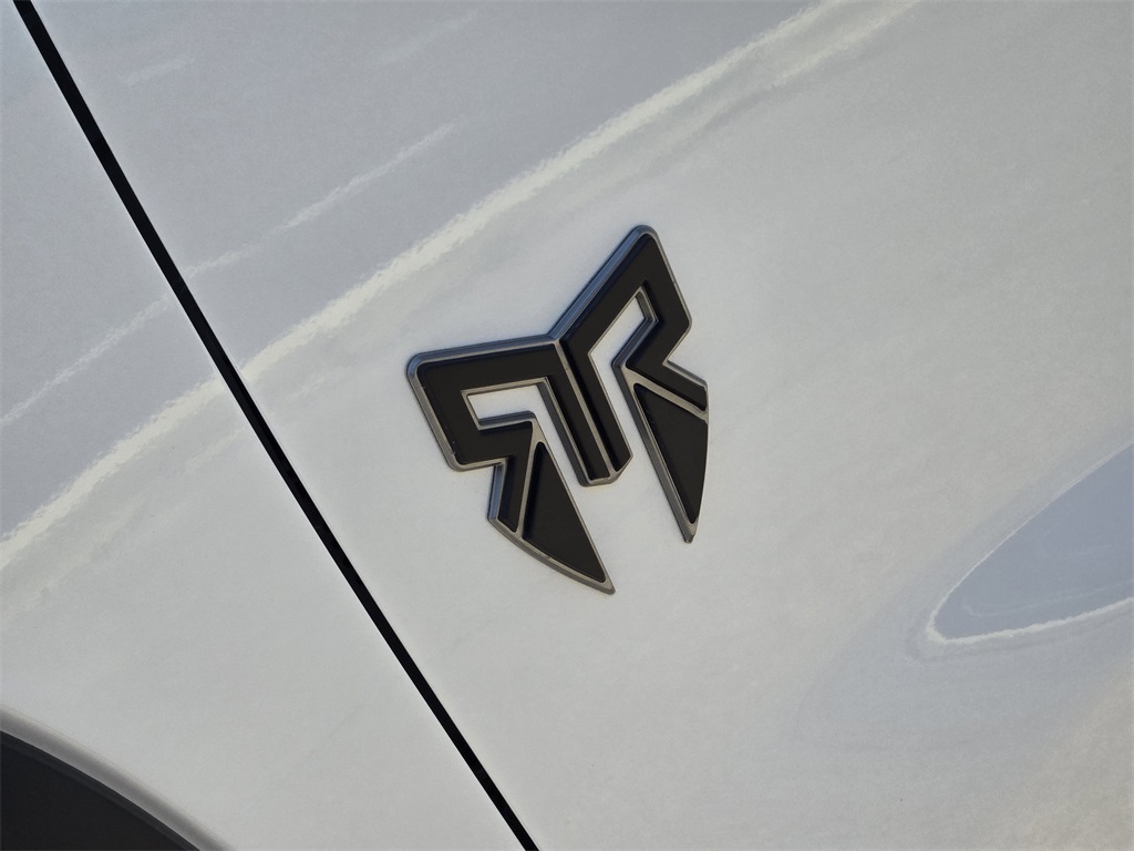 2025-nissan-frontier-for-pro-4x-for-sale-08