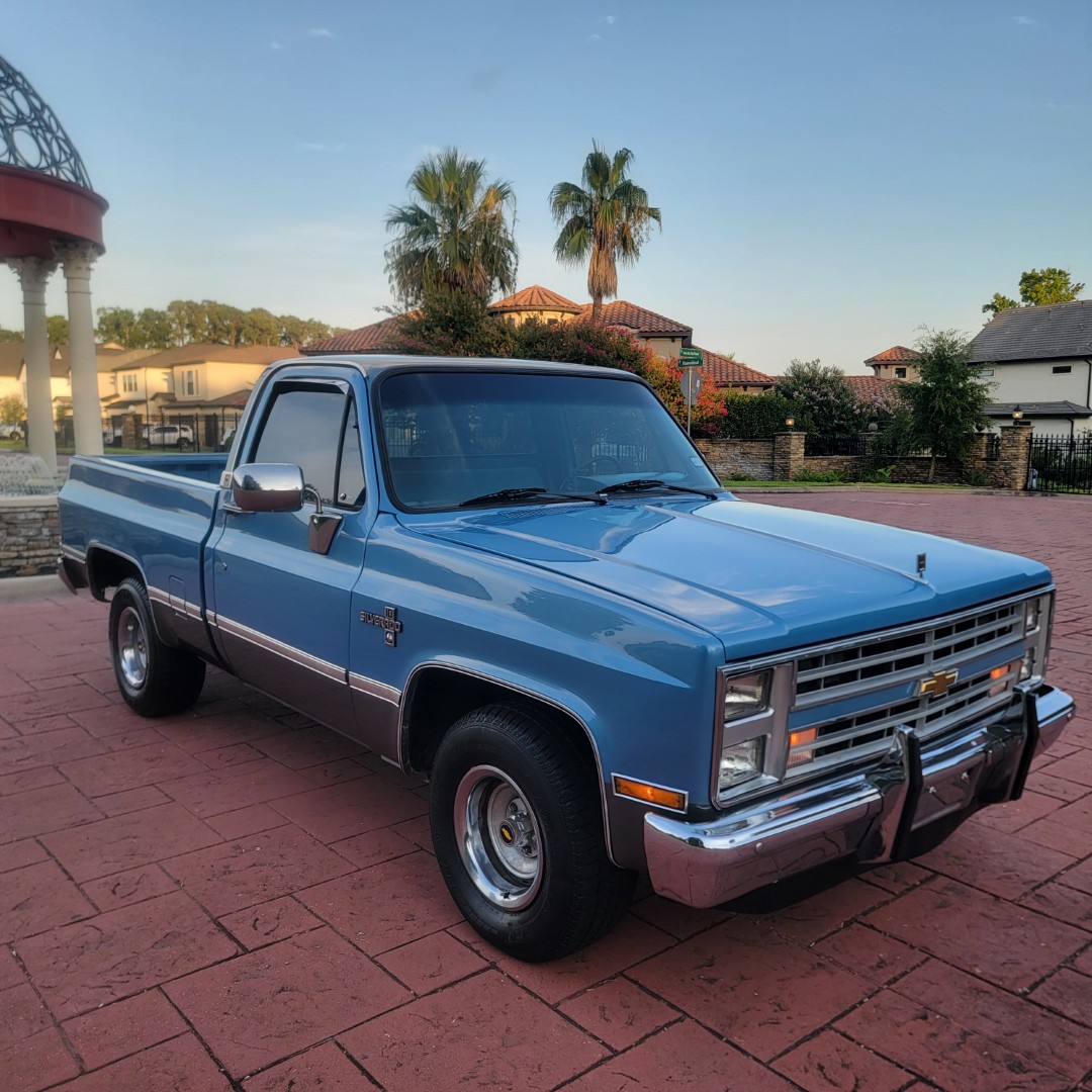 87ChevyR10swb_60k_for-sale-09