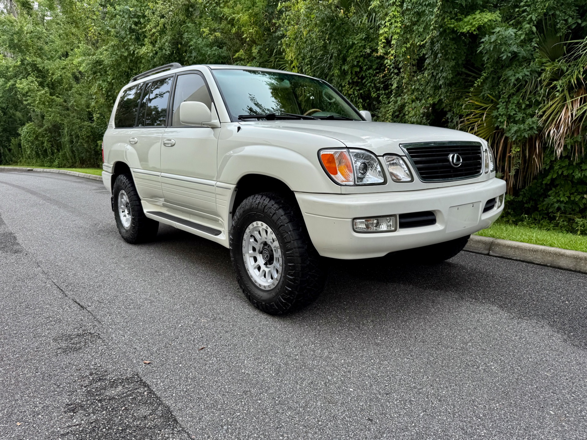 Used-2000-Lexus-LX-470-FRESH-BUILD-CALI-CLEAN-CARFAX-BEAUTIFUL-1754649577