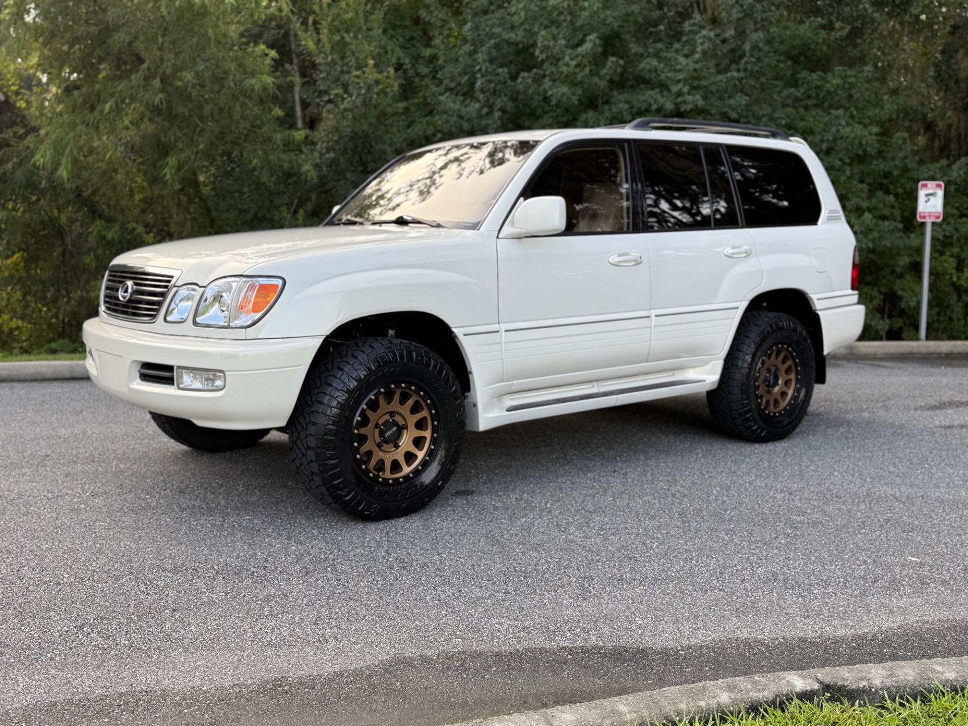 Used-2002-Lexus-LX-470-FRESH-BUILD-CALI-CLEAN-CARFAX-BEAUTIFUL-1754657995