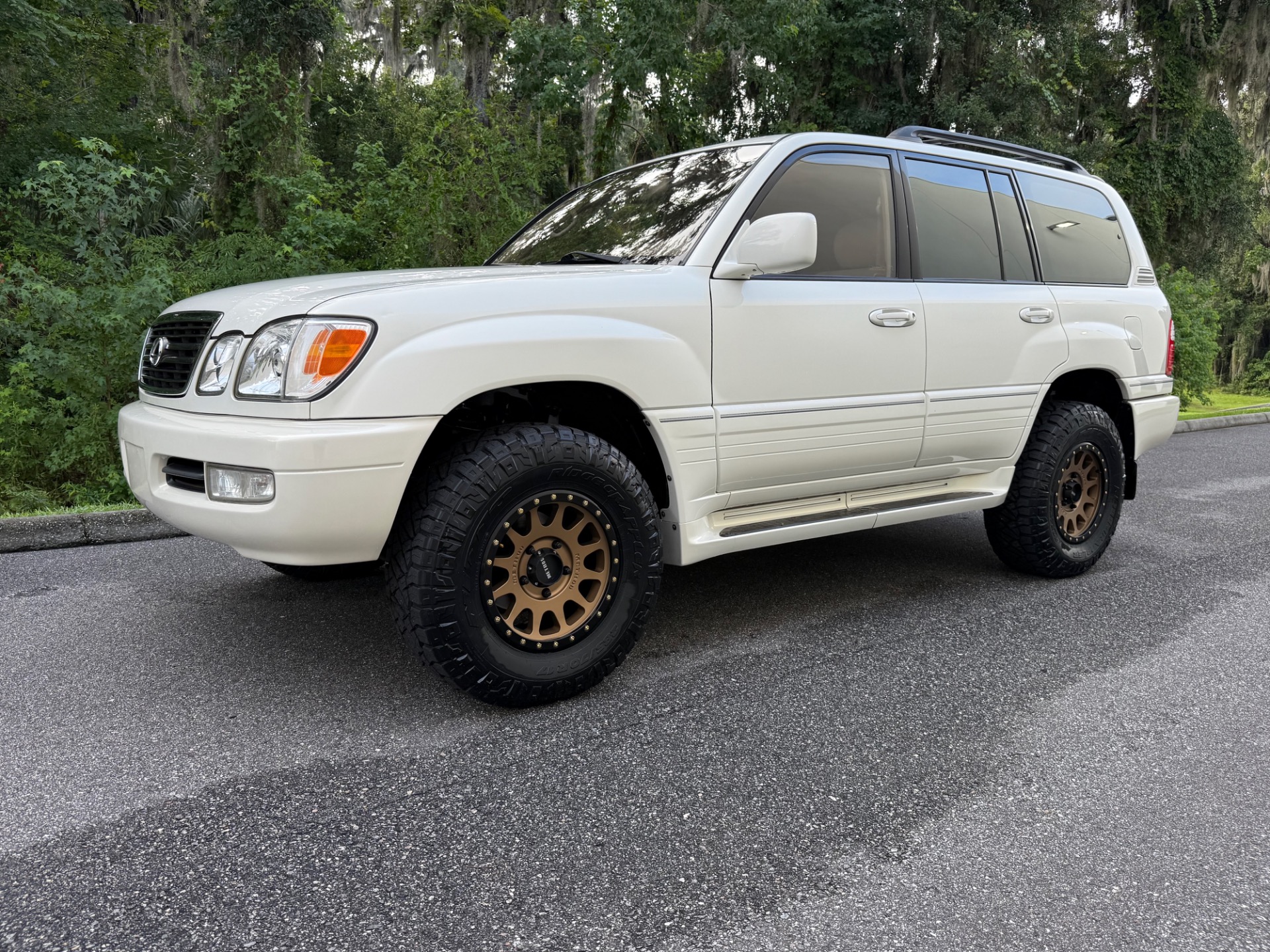 Used-2002-Lexus-LX-470-FRESH-BUILD-CALI-CLEAN-CARFAX-BEAUTIFUL-1754658010