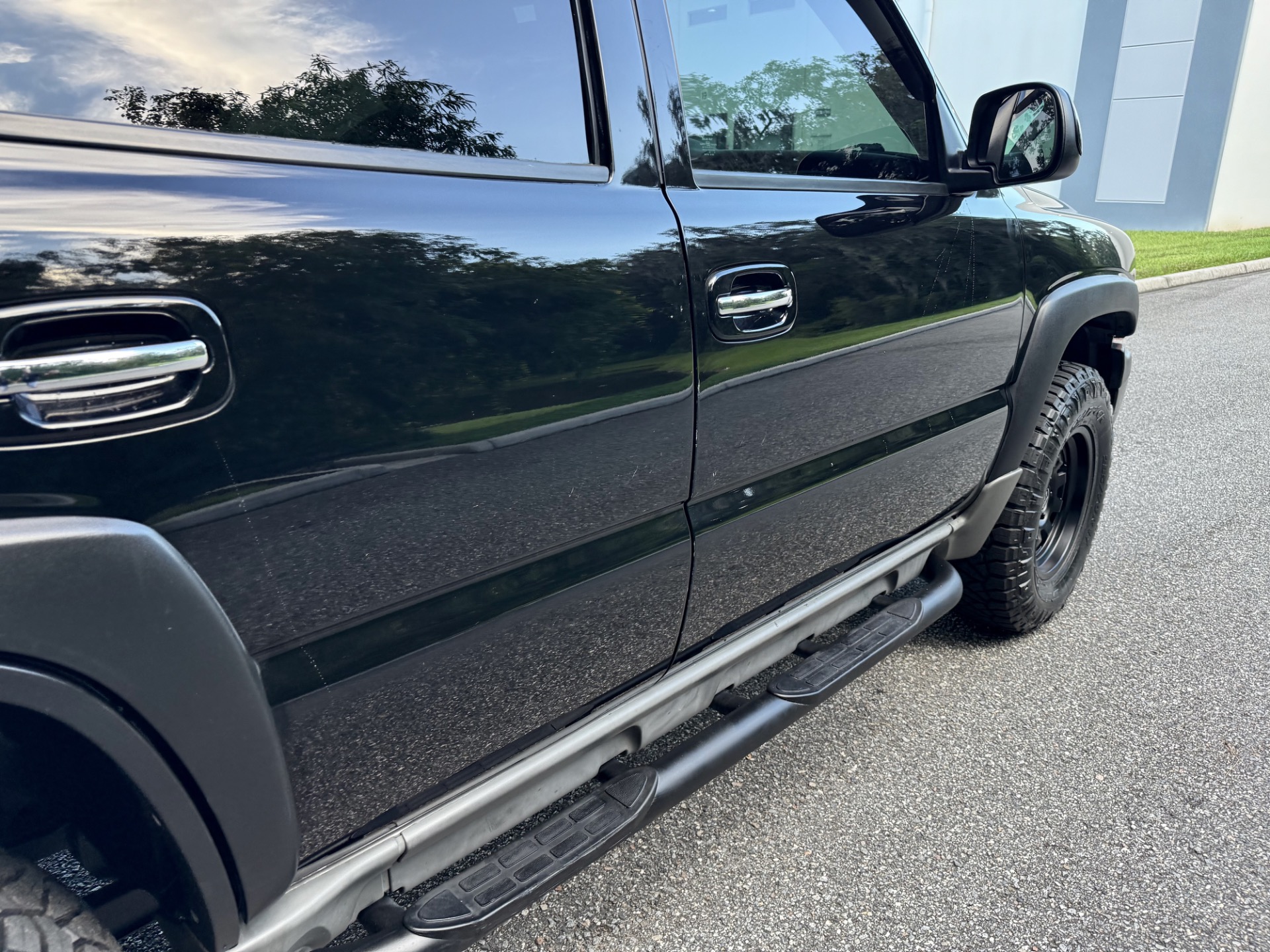Used-2004-Chevrolet-Tahoe-ZZ1-4x4-SOUTHERN-EXCELLENT-Z71-1755624538