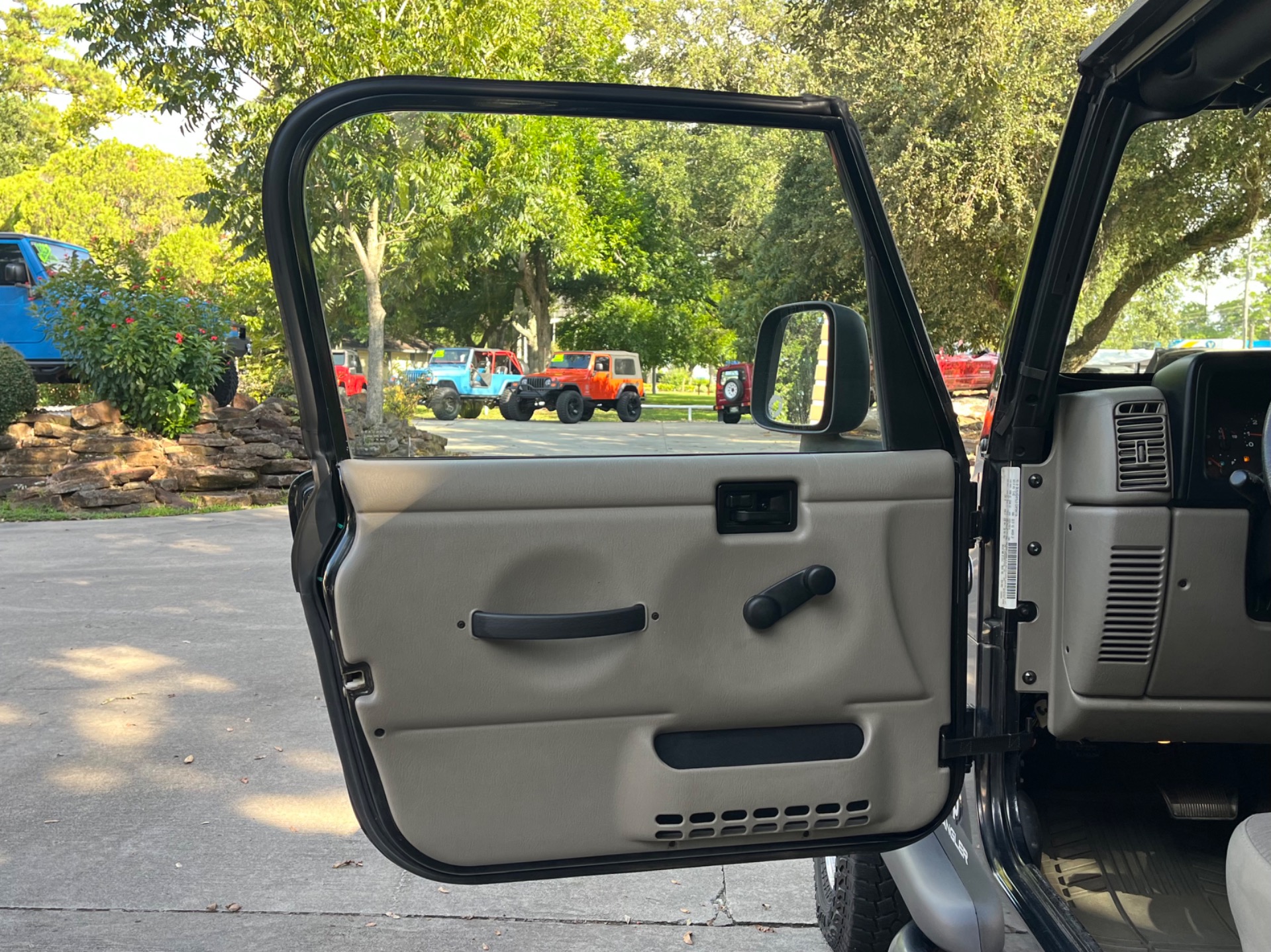 Used-2005-Jeep-Wrangler-Sport (11)