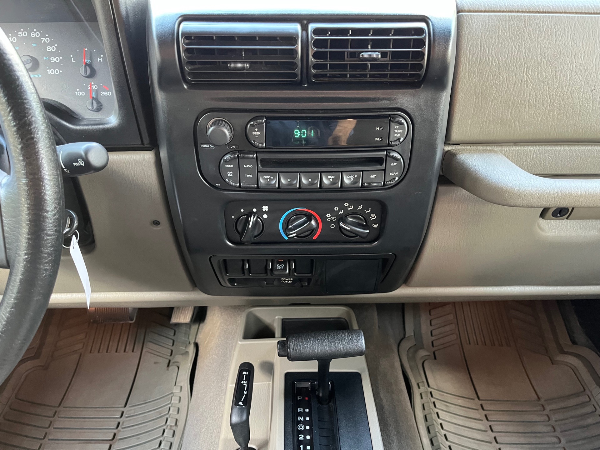 Used-2005-Jeep-Wrangler-Sport (17)