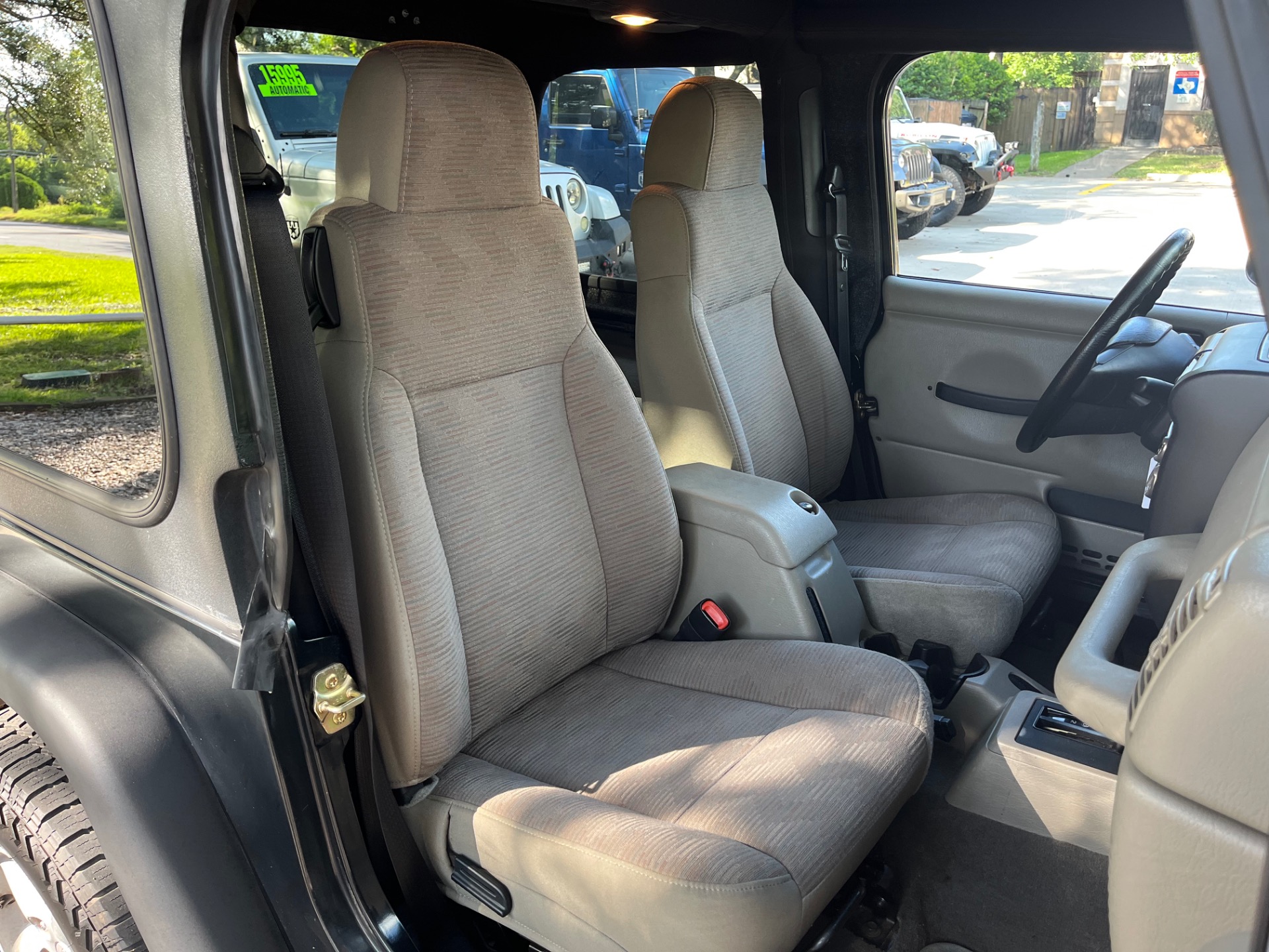 Used-2005-Jeep-Wrangler-Sport (22)