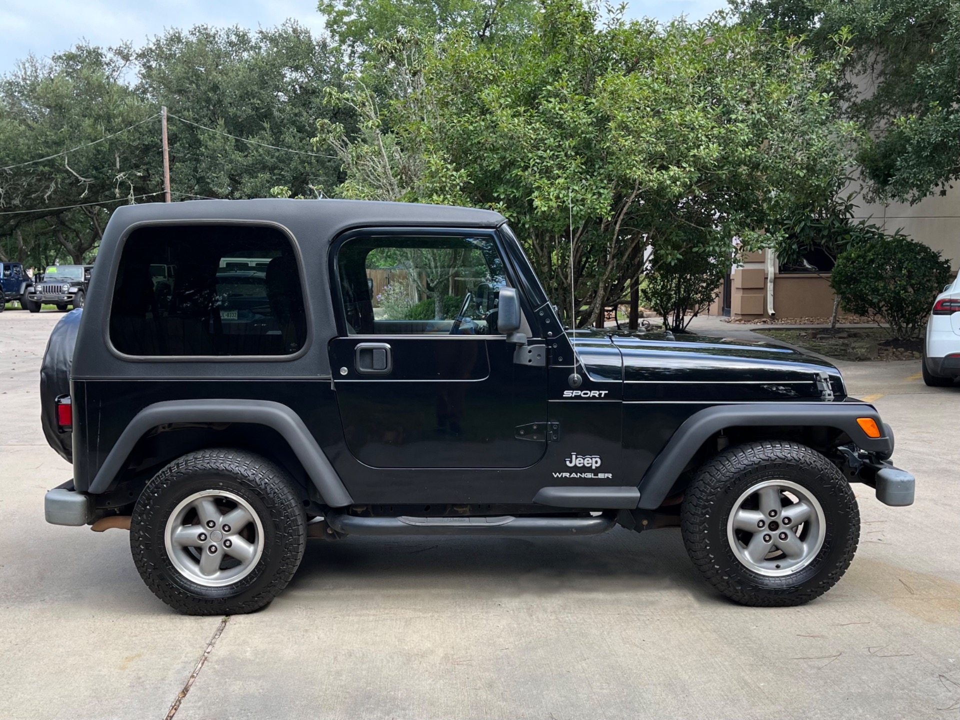 Used-2005-Jeep-Wrangler-Sport (8)