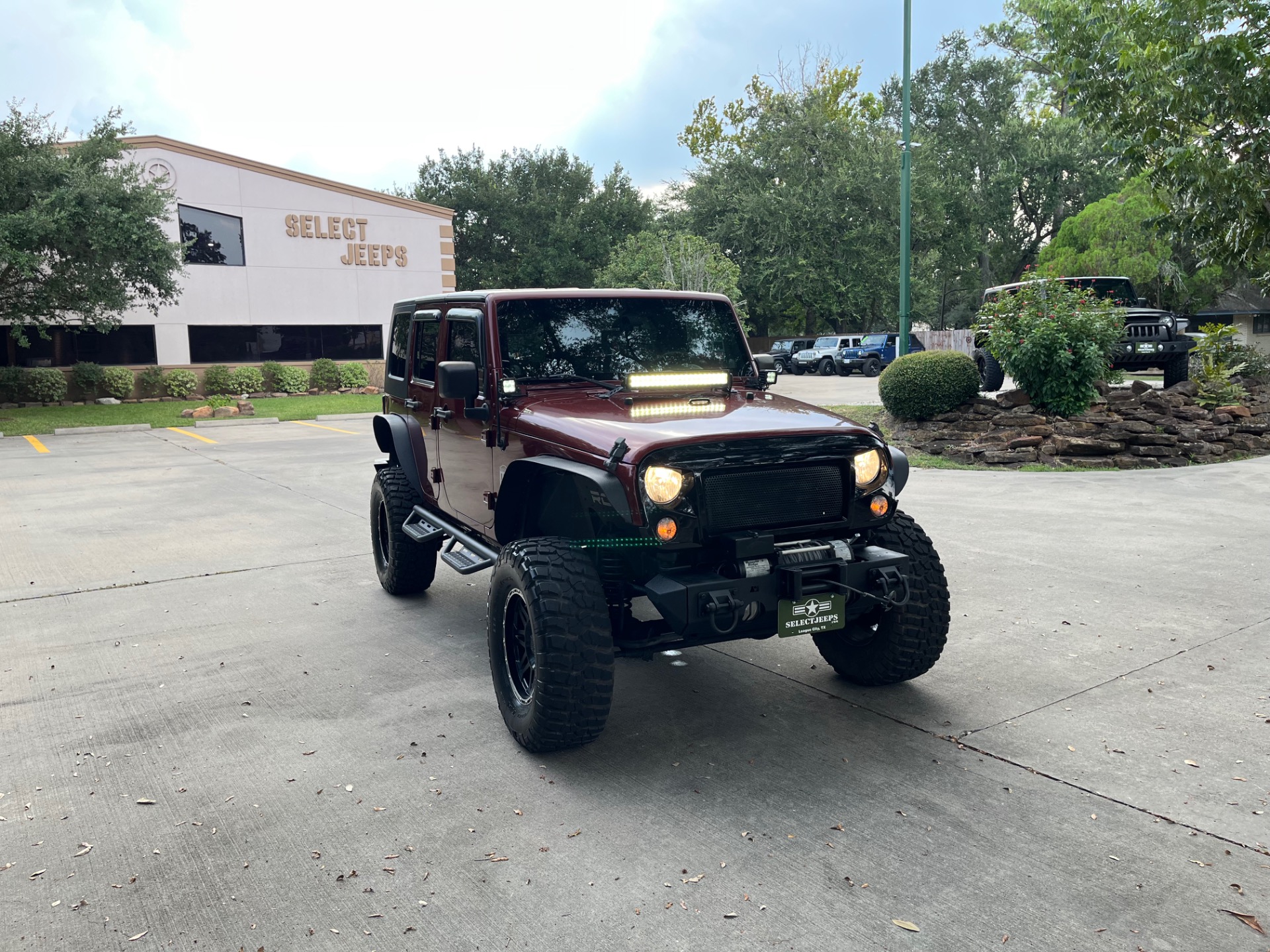 Used-2010-Jeep-Wrangler-Unlimited-Sport (29)