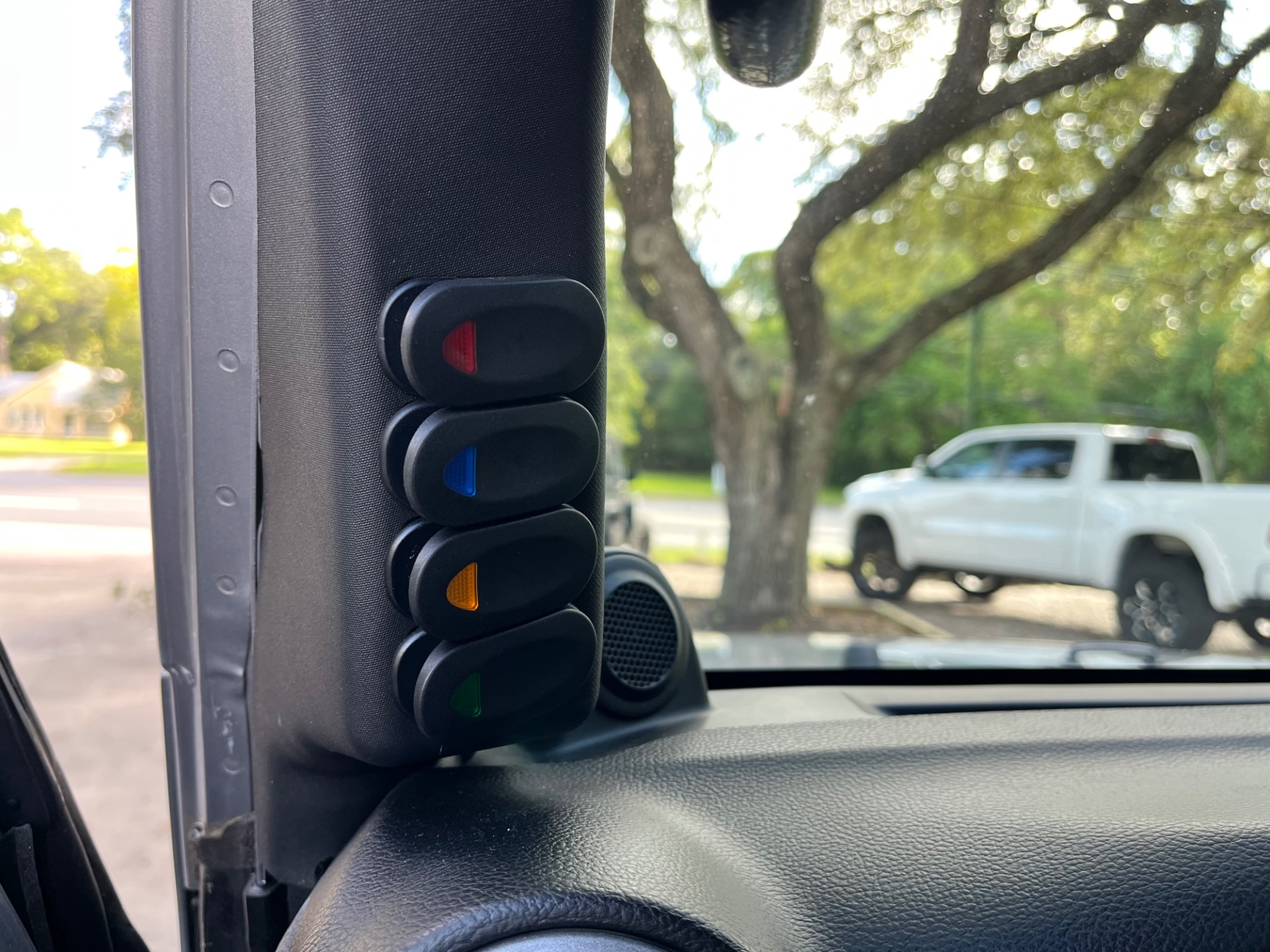 Used-2013-Jeep-Wrangler-Sport (15)