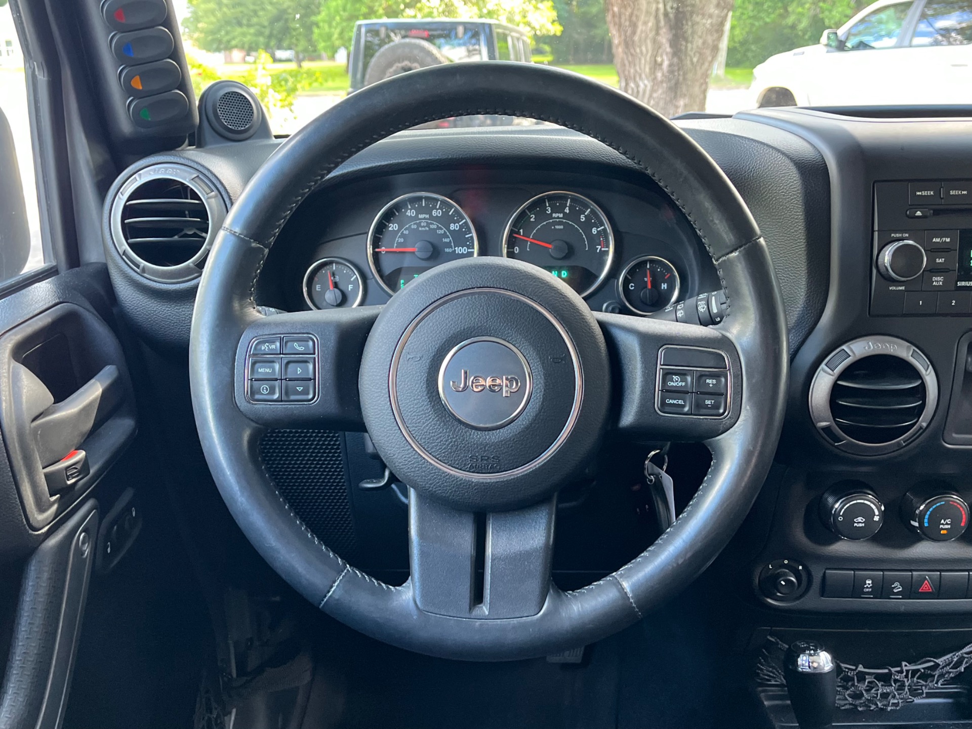 Used-2013-Jeep-Wrangler-Sport (18)