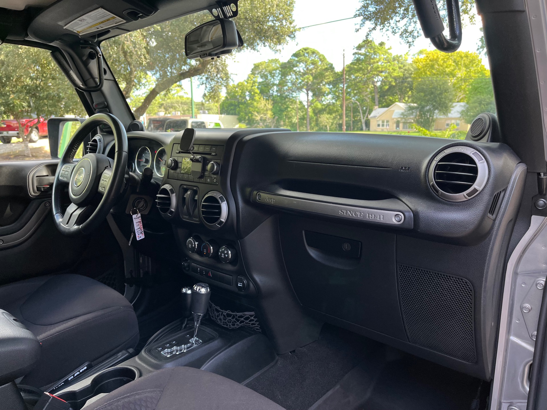Used-2013-Jeep-Wrangler-Sport (23)