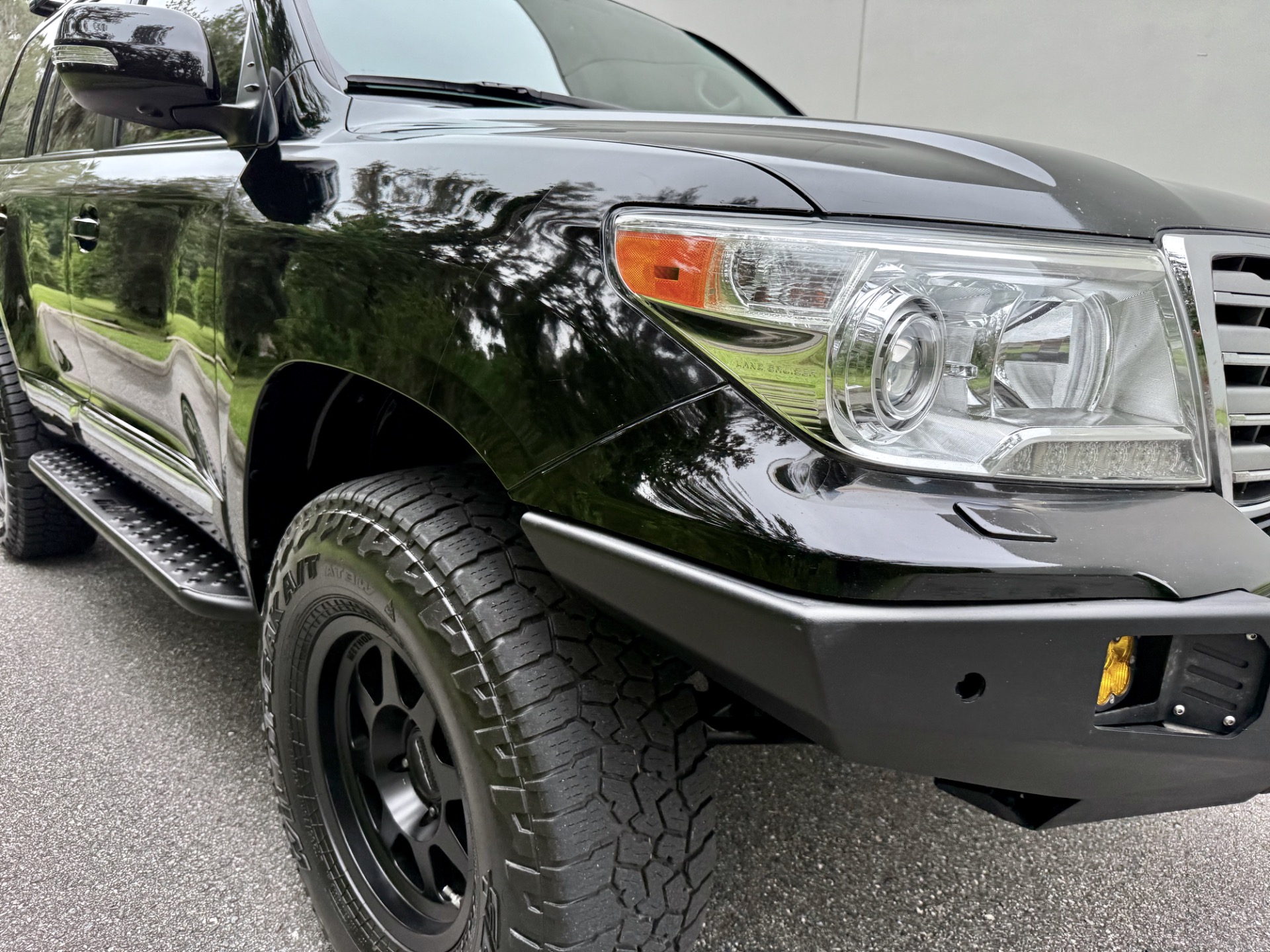 Used-2013-Toyota-Land-Cruiser-200-EXCELLENT-BUILD-BEAUTIFUL!-1754699716 (1)