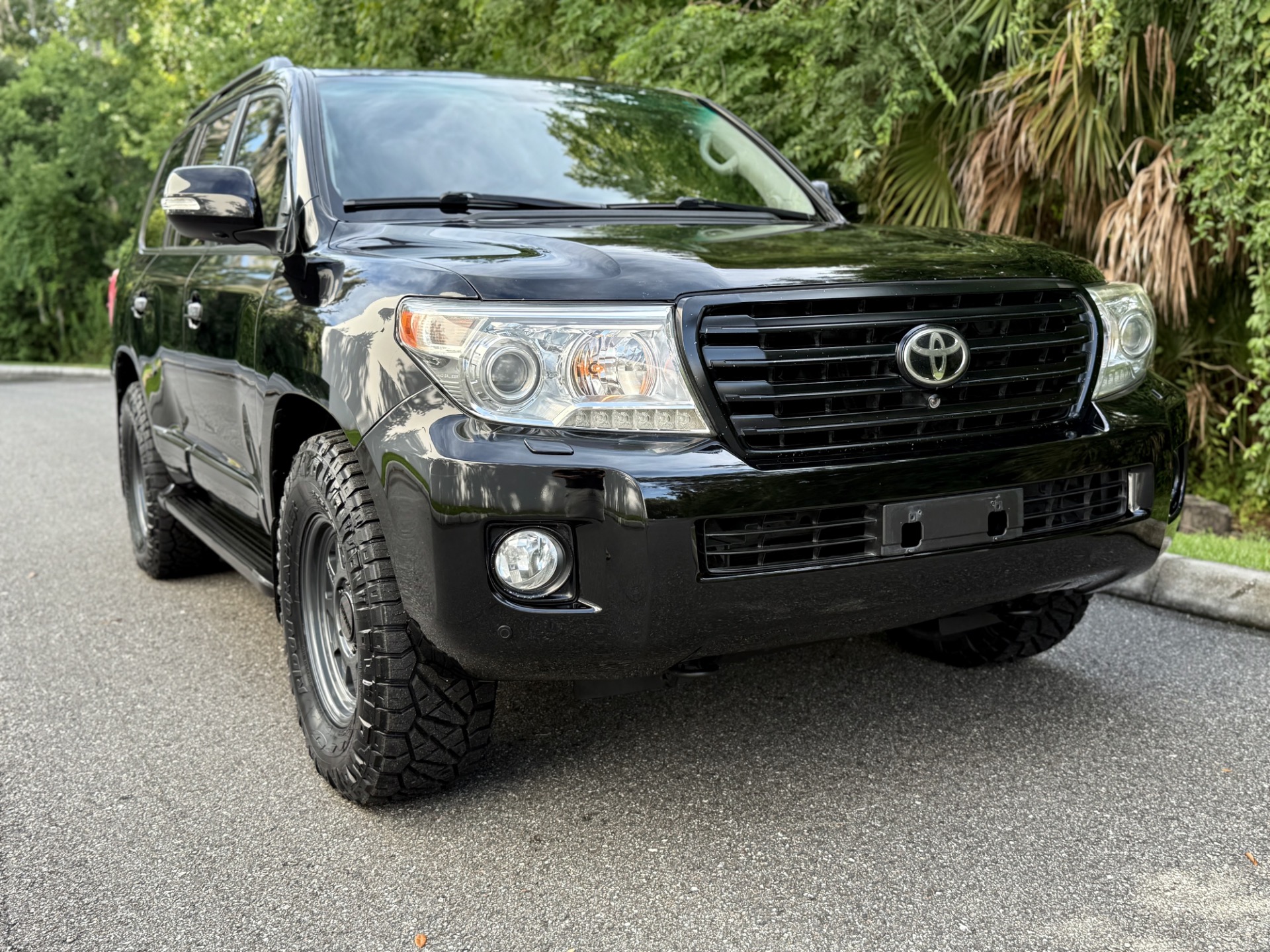 Used-2014-Toyota-Land-Cruiser-200-SUPER-CLEAN-TX-RIG-1754517831