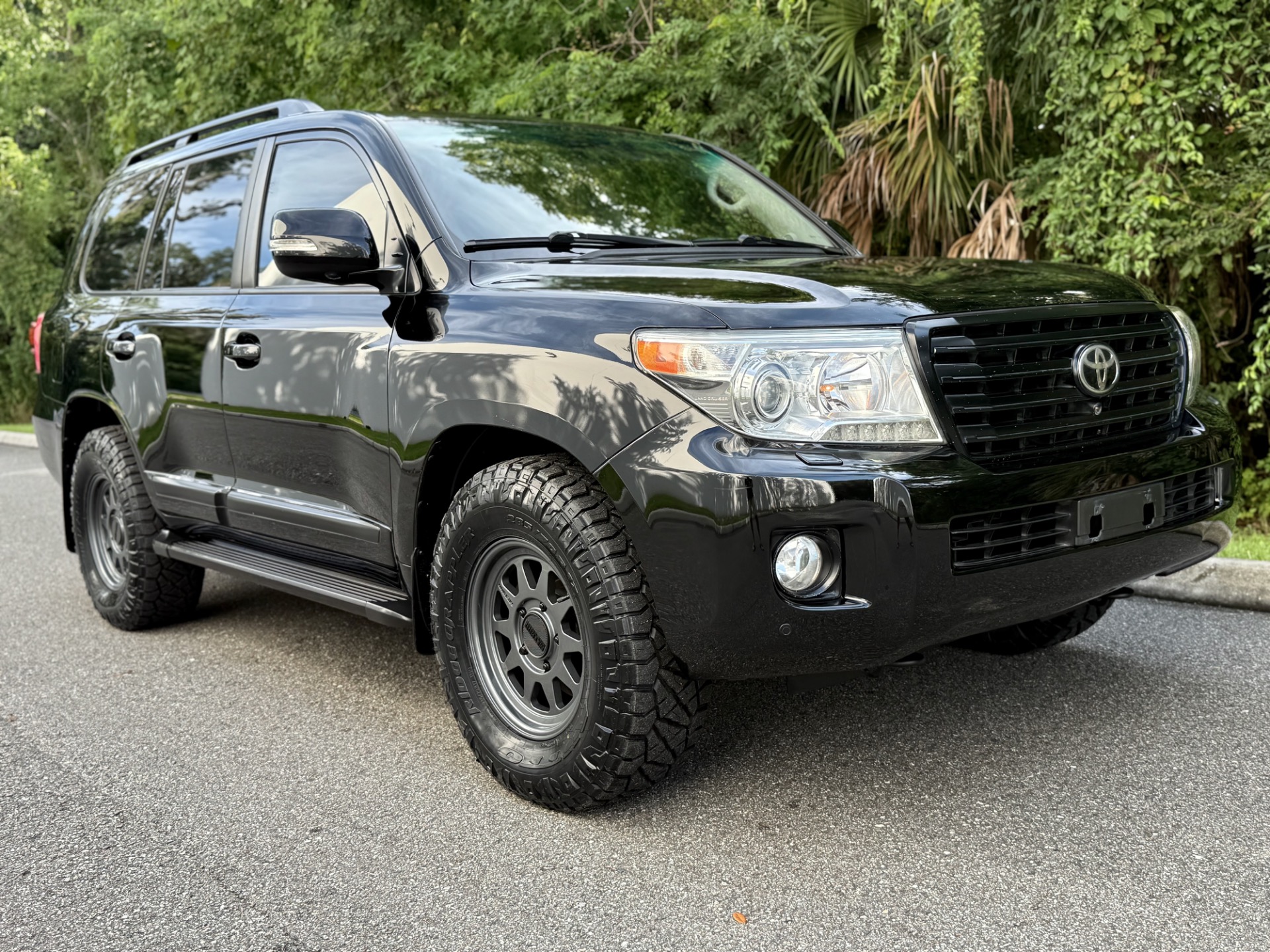 Used-2014-Toyota-Land-Cruiser-200-SUPER-CLEAN-TX-RIG-1754517842