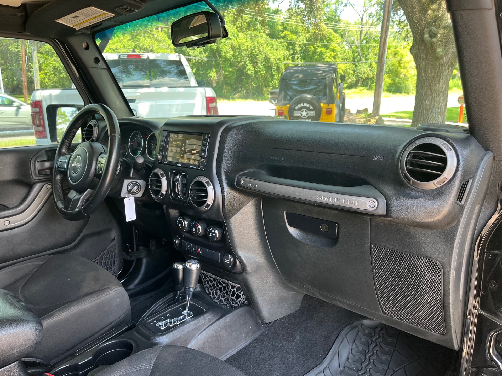 Used-2015-Jeep-Wrangler-Unlimited-Sport (18)
