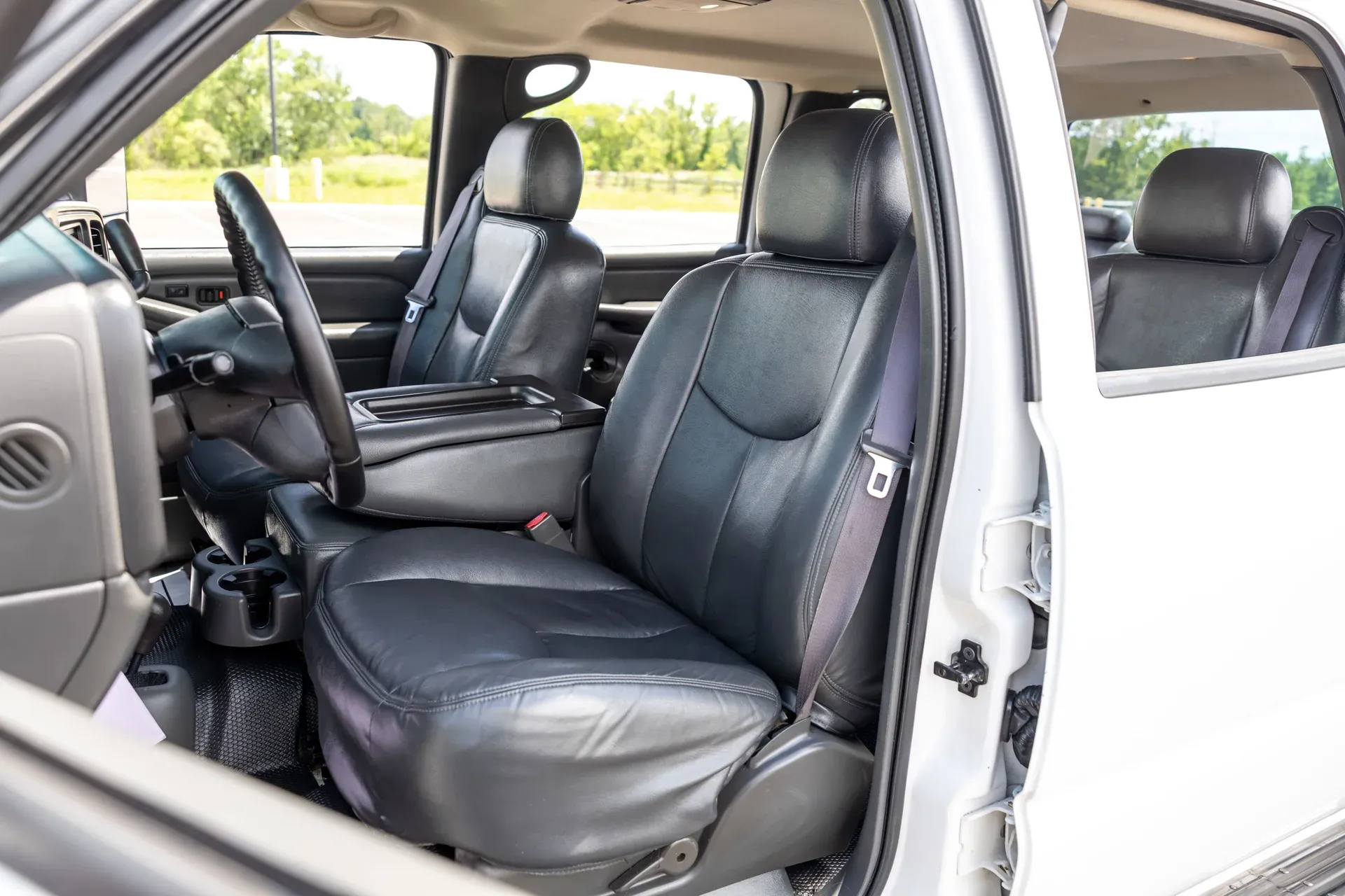 imgi_101_2003-chevrolet-silverado-3500-crew-cab-167-wb-4wd-drw