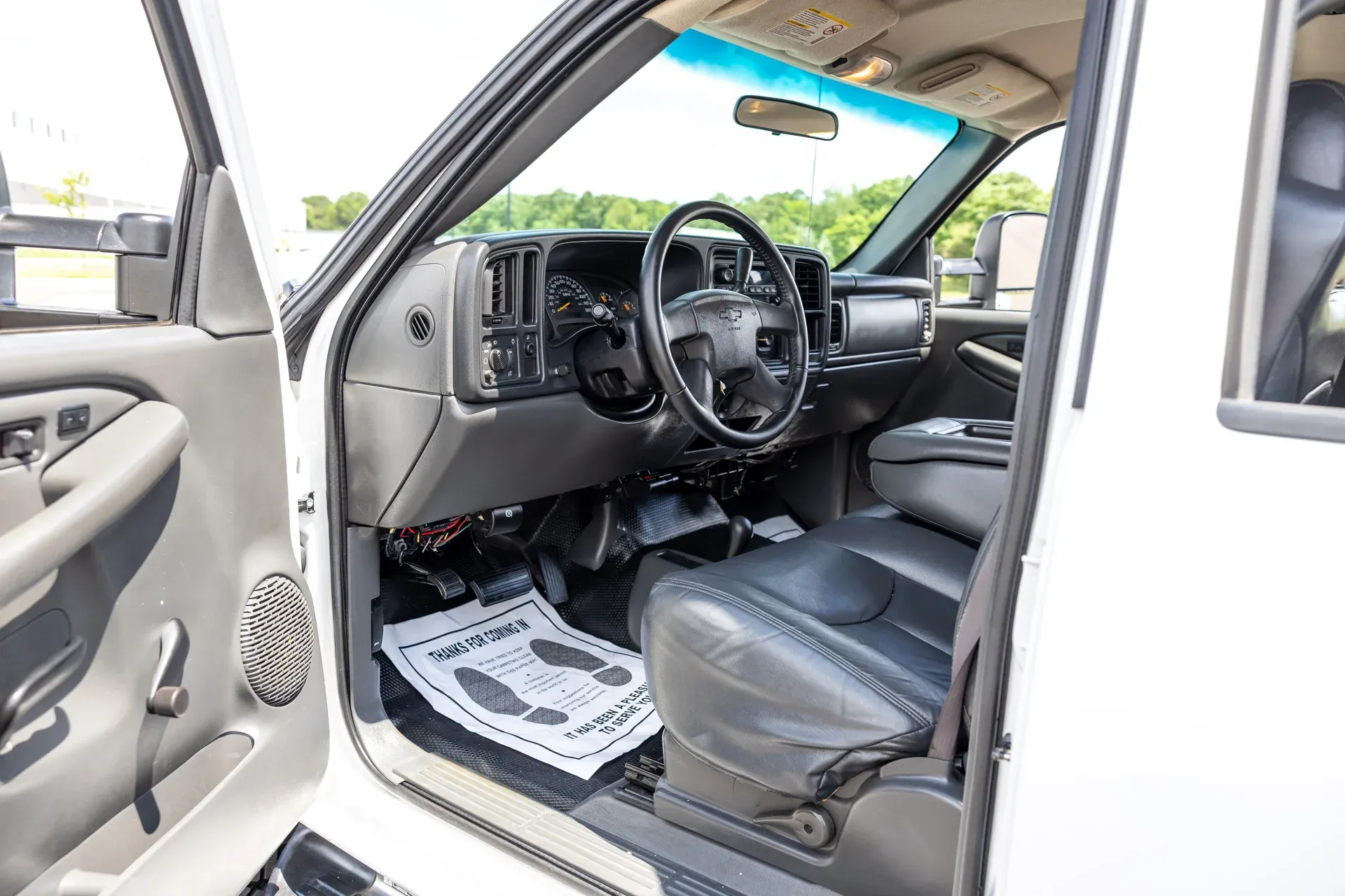 imgi_102_2003-chevrolet-silverado-3500-crew-cab-167-wb-4wd-drw