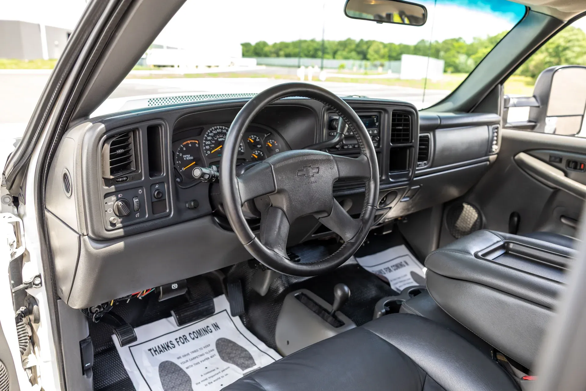 imgi_104_2003-chevrolet-silverado-3500-crew-cab-167-wb-4wd-drw