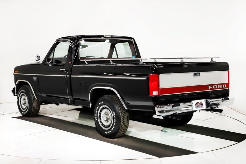 imgi_10_1985-ford-f150-xlt-lariat