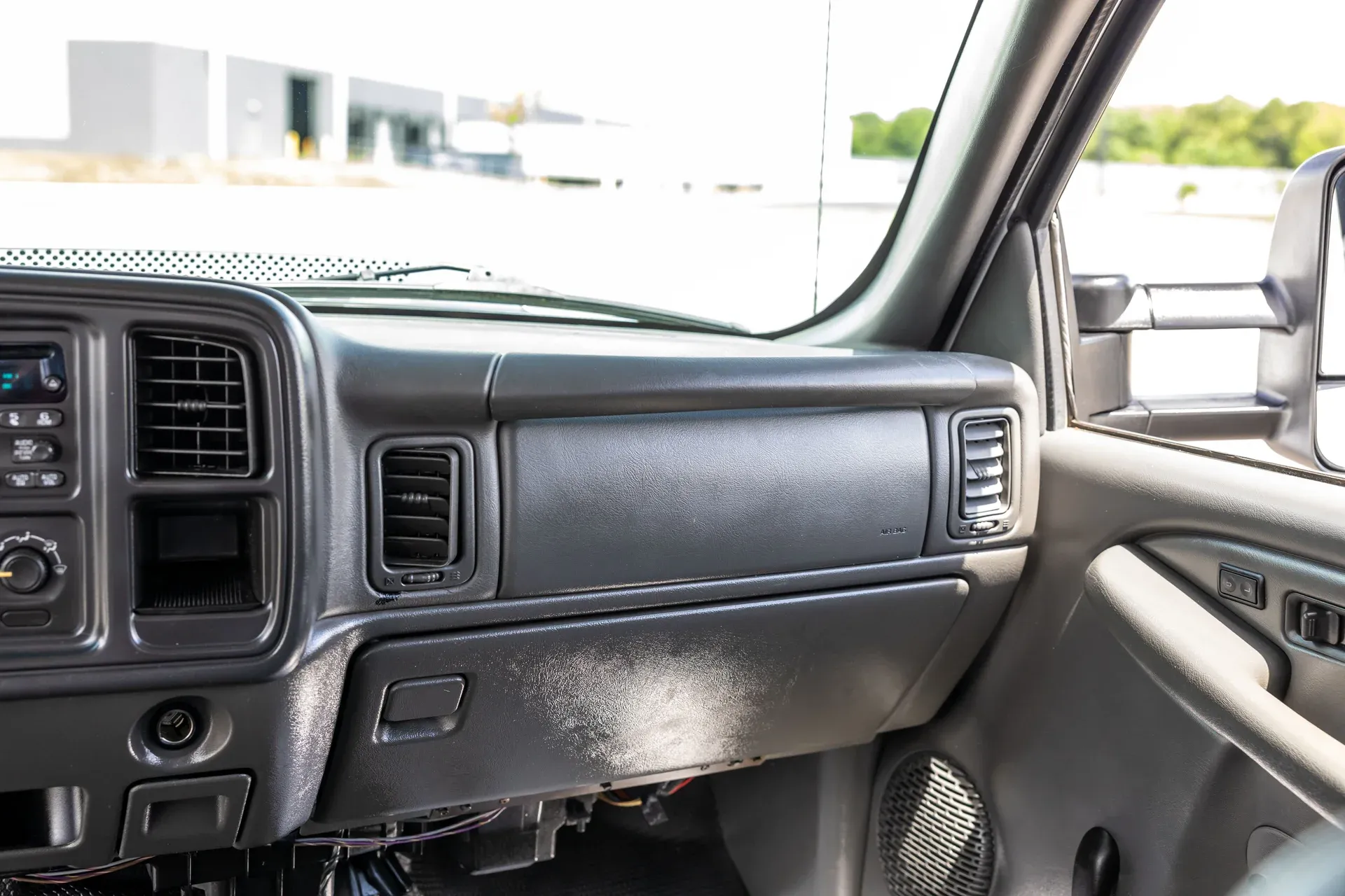 imgi_118_2003-chevrolet-silverado-3500-crew-cab-167-wb-4wd-drw