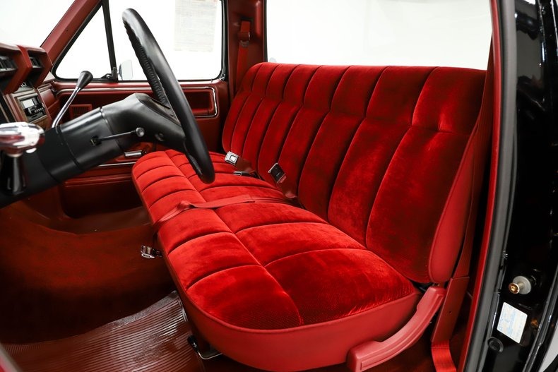 imgi_15_1985-ford-f150-xlt-lariat
