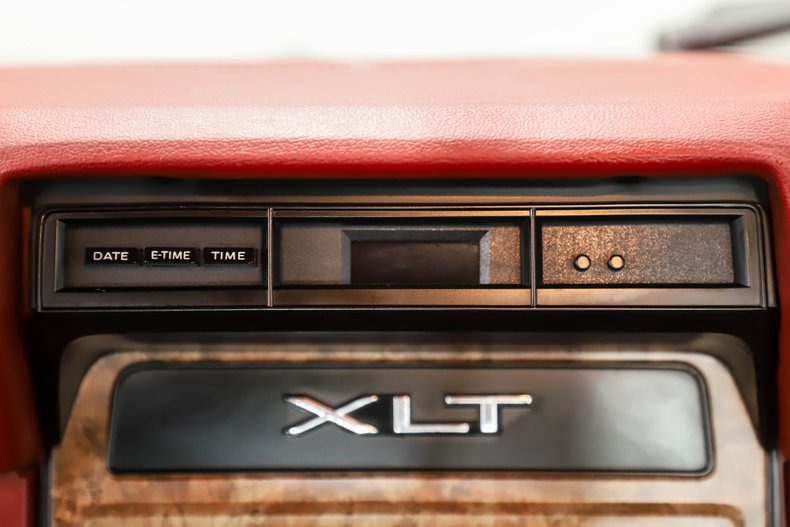imgi_27_1985-ford-f150-xlt-lariat