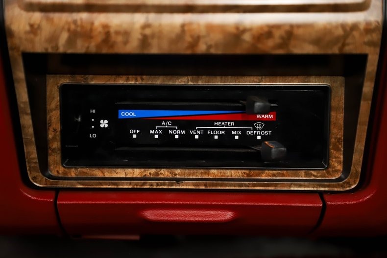 imgi_30_1985-ford-f150-xlt-lariat