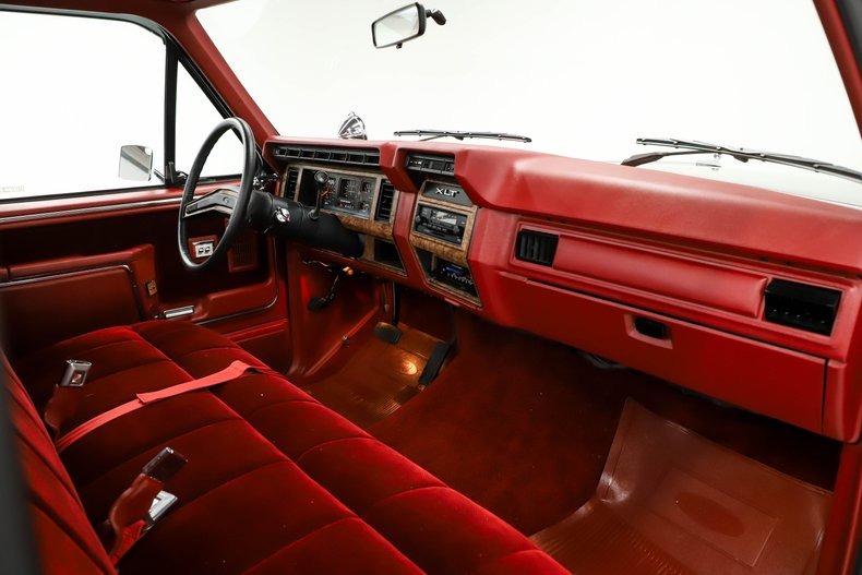 imgi_40_1985-ford-f150-xlt-lariat